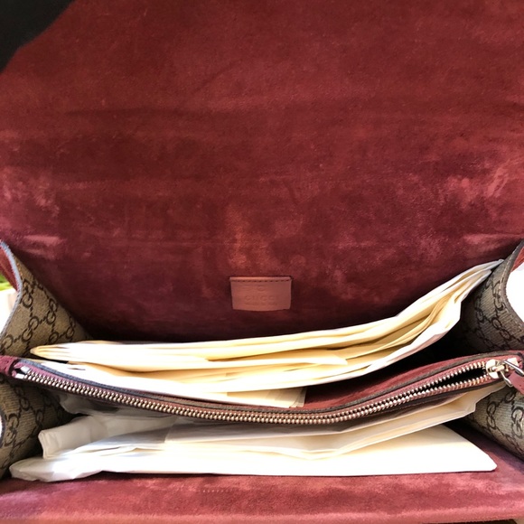 Authentic Gucci Medium Dionysus - Picture 4 of 5